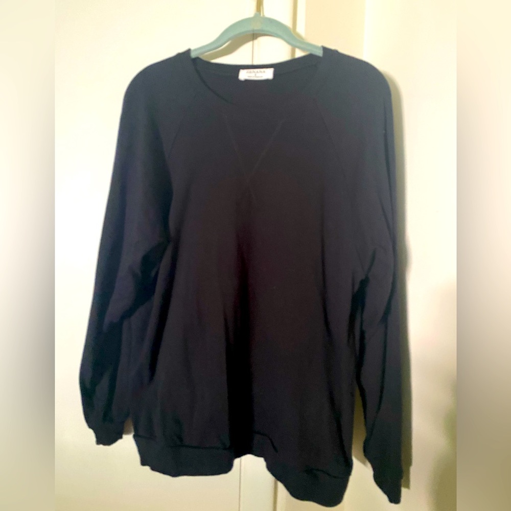 Black light weight sweatshirt